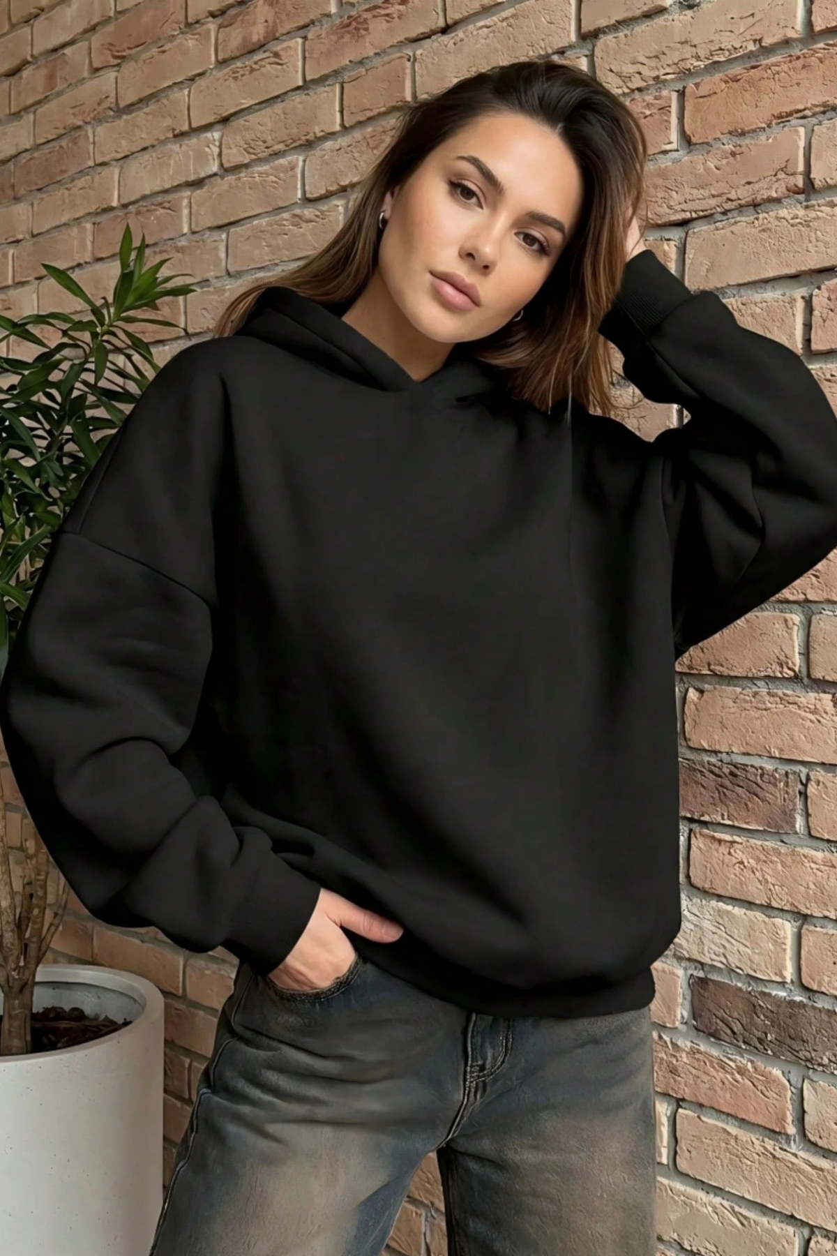 Kadın Siyah Düz Kapüşonlu Oversize 3 Iplik Şardonlu Salaş Bol Kesim Hoodie Sweatshirt