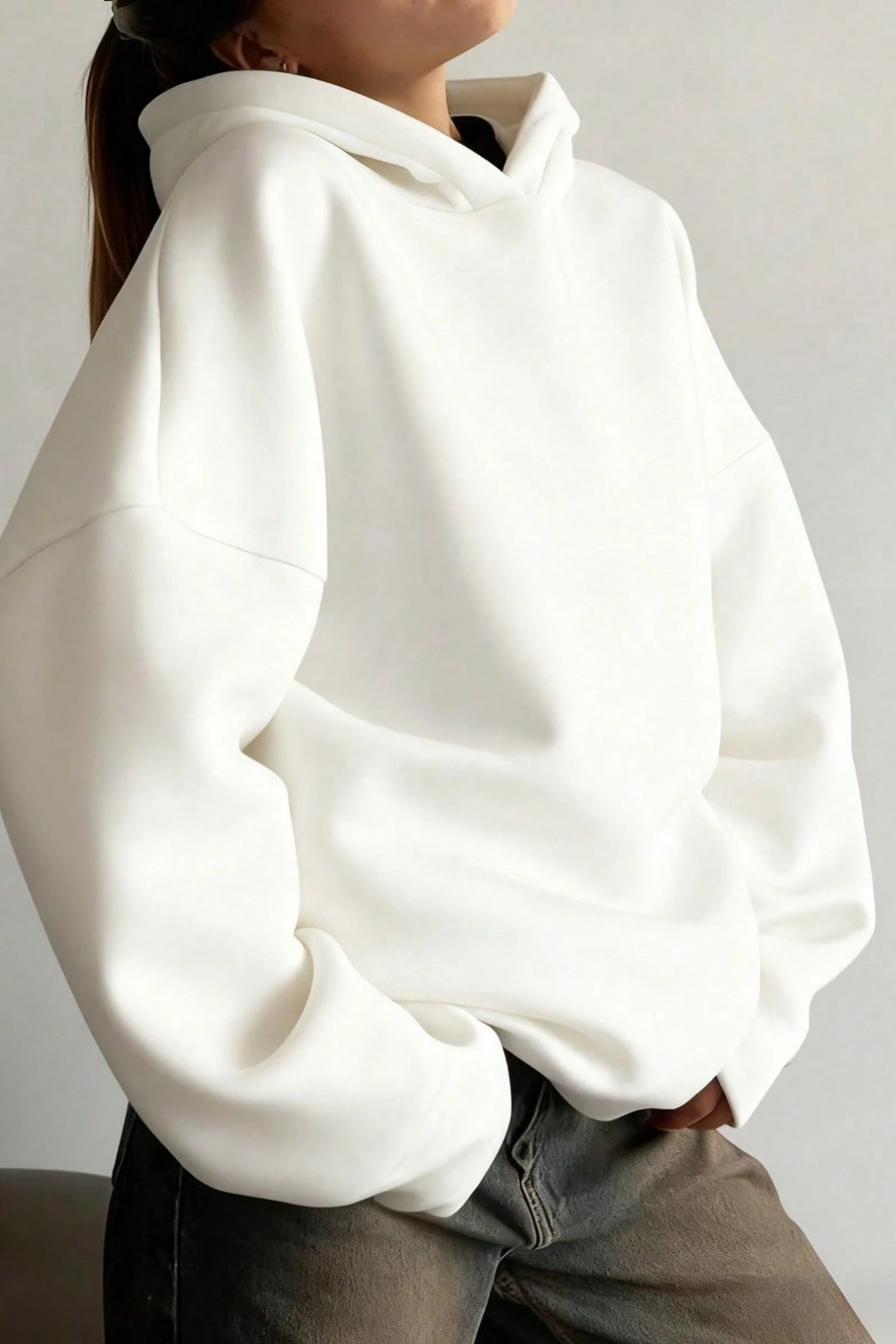 Kadın Beyaz Düz Kapüşonlu Oversize 3 Iplik Şardonlu Salaş Bol Kesim Hoodie Sweatshirt