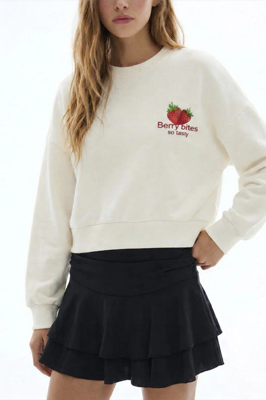 Çilek Baskılı Kadın Crop Sweatshirt Ekru