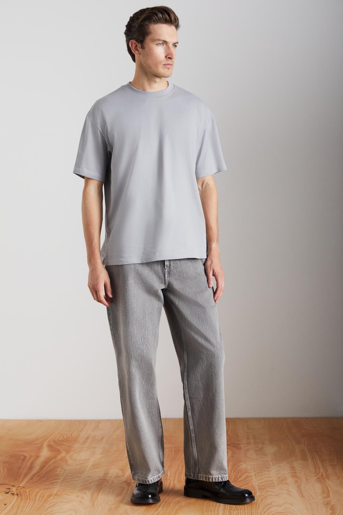 Erkek Oversize %100 Organik Pamuklu Kalın Dokulu Bisiklet Yaka Gri T-Shirt