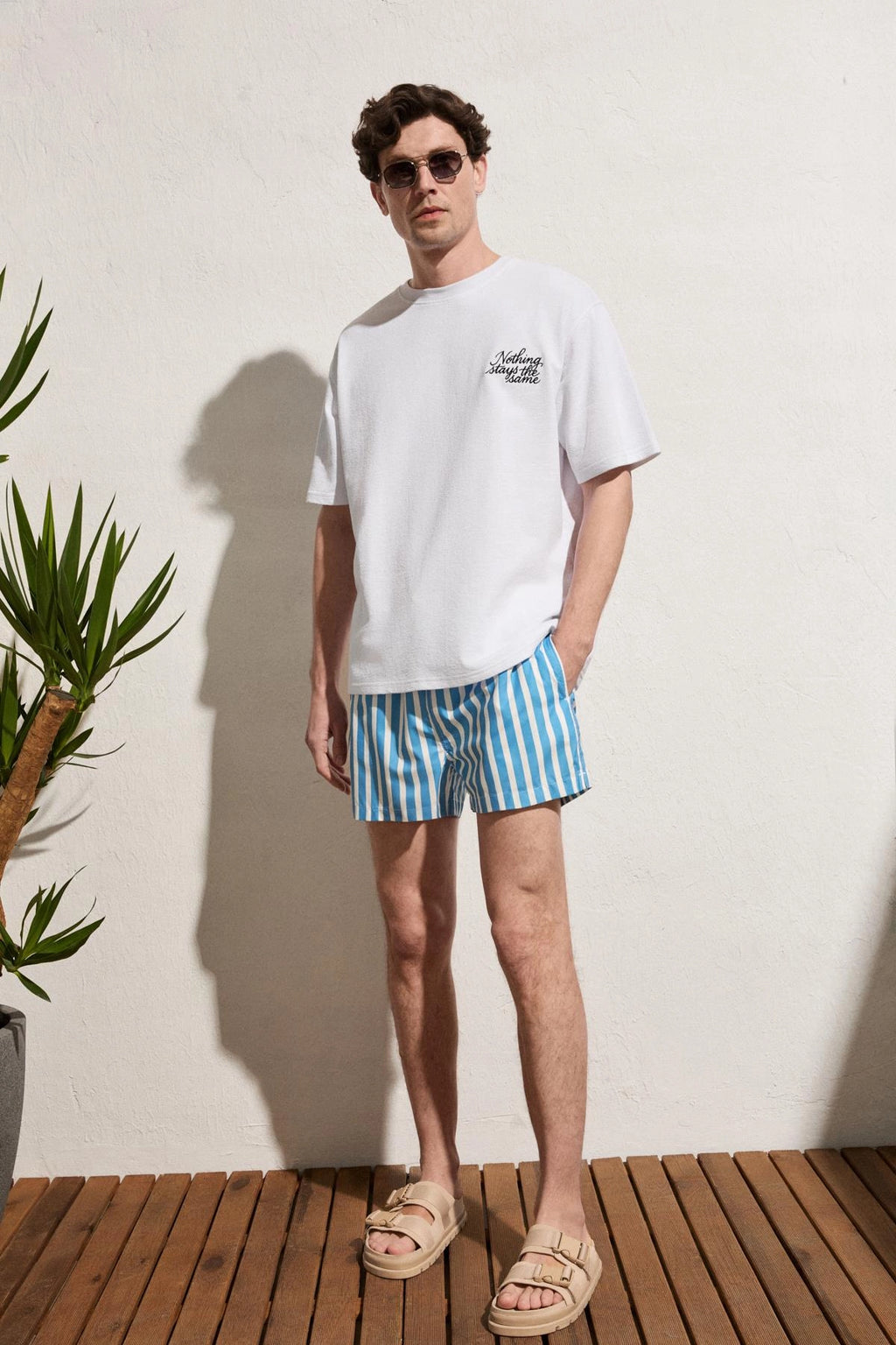 Erkek Organik Pamuklu Baskı Ve Nakışlı Bisiklet Yaka Strüktürlü Oversıze Beyaz T-Shirt