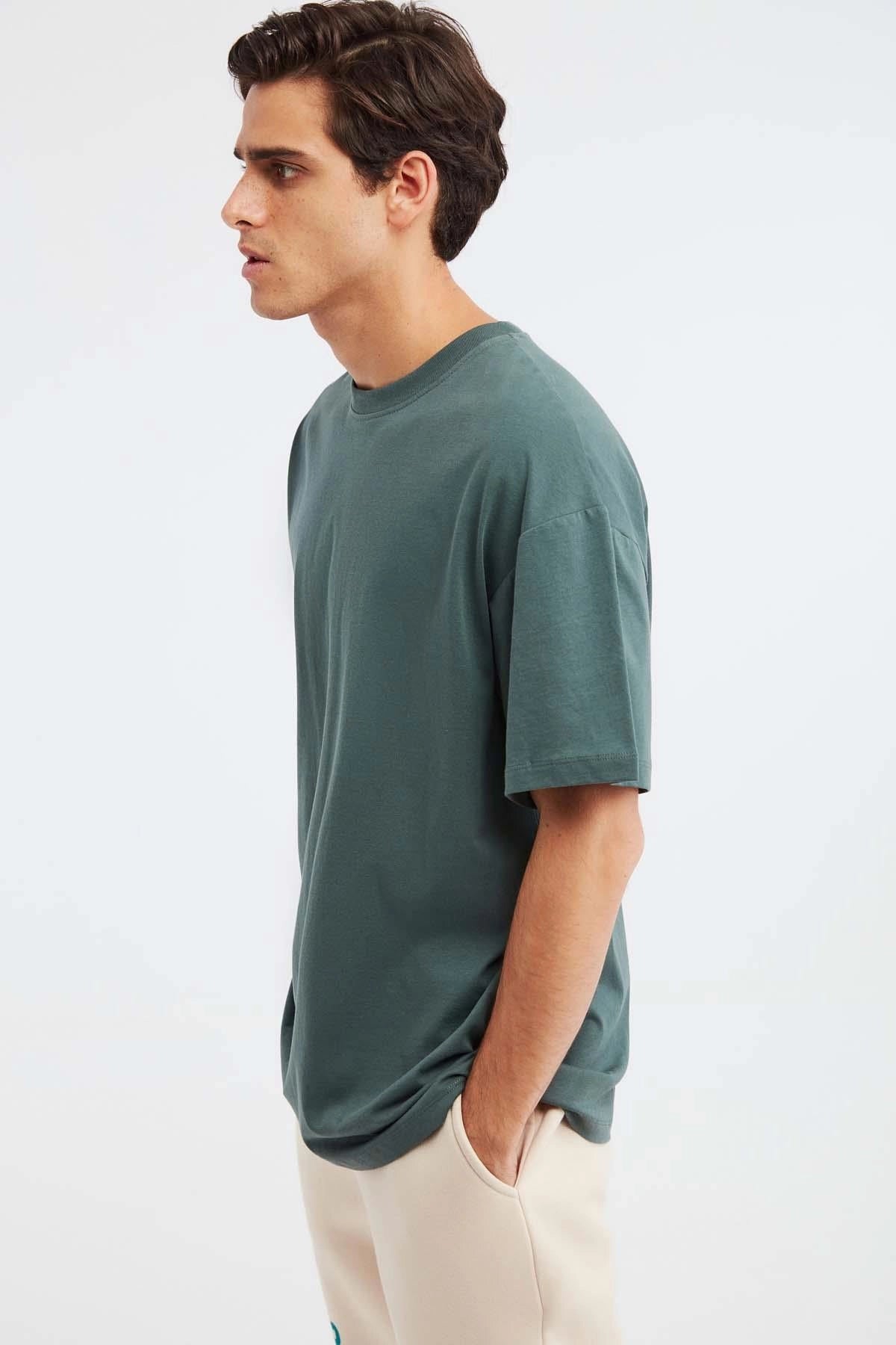 Erkek Oversize %100 Organik Pamuklu Kalın Dokulu Bisiklet Yaka Koyu Yeşil T-Shirt