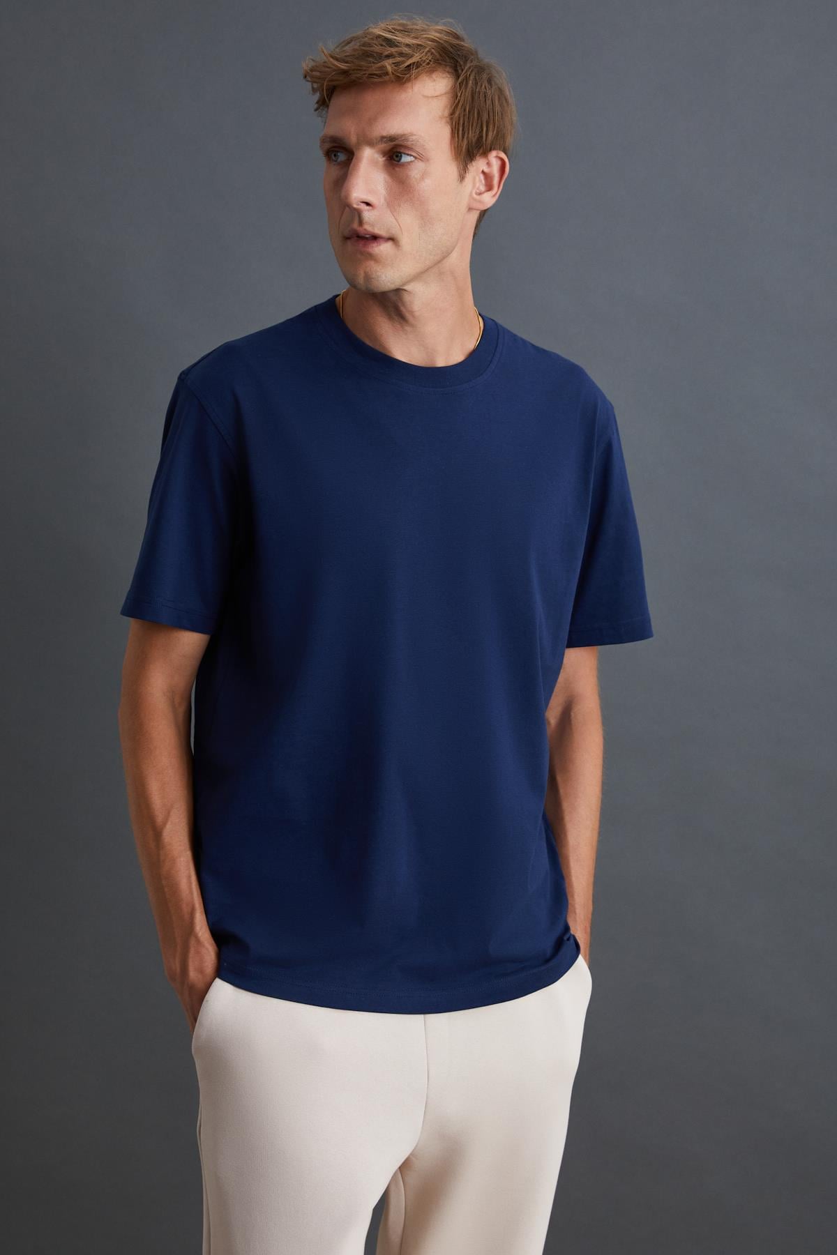 Erkek %100 Organik Pamuklu Kalın Dokulu Comfort Fit Bisiklet Yakalı Lacivert T-Shirt
