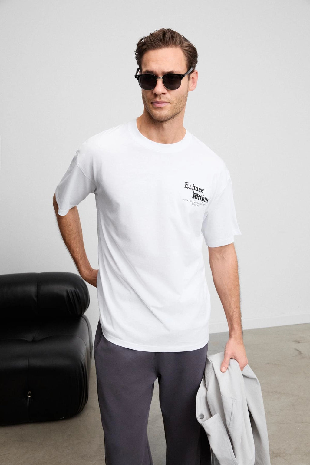 Erkek Organik Pamuklu Bisiklet Yakalı Nakış Ve Baskı Detaylı Oversıze Fit Beyaz T-Shirt