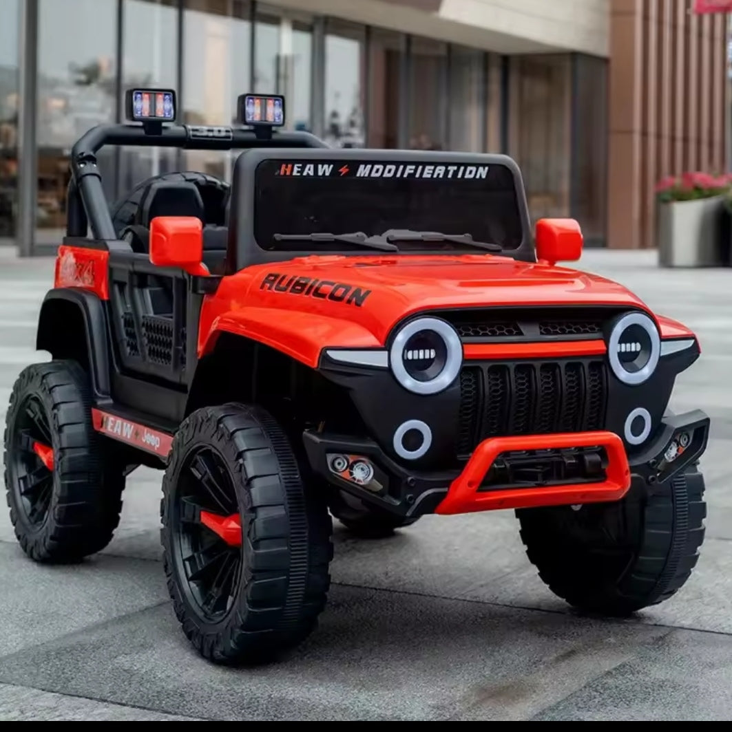 4 tekerden çekişli (4WD), arazi kullanımı için tasarlanmış, şarj edilebilir bataryalı çocuk elektrikli binek araba