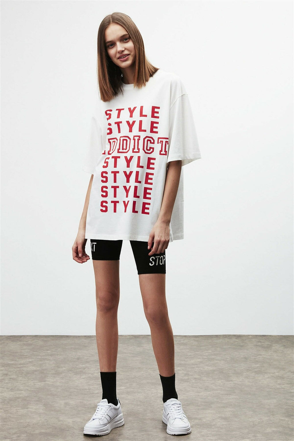 Kadın Style Yazı Kalıp Baskılı Oversize Fit %100 Organik Pamuklu Bisiklet Yaka Beyaz T-Shirt