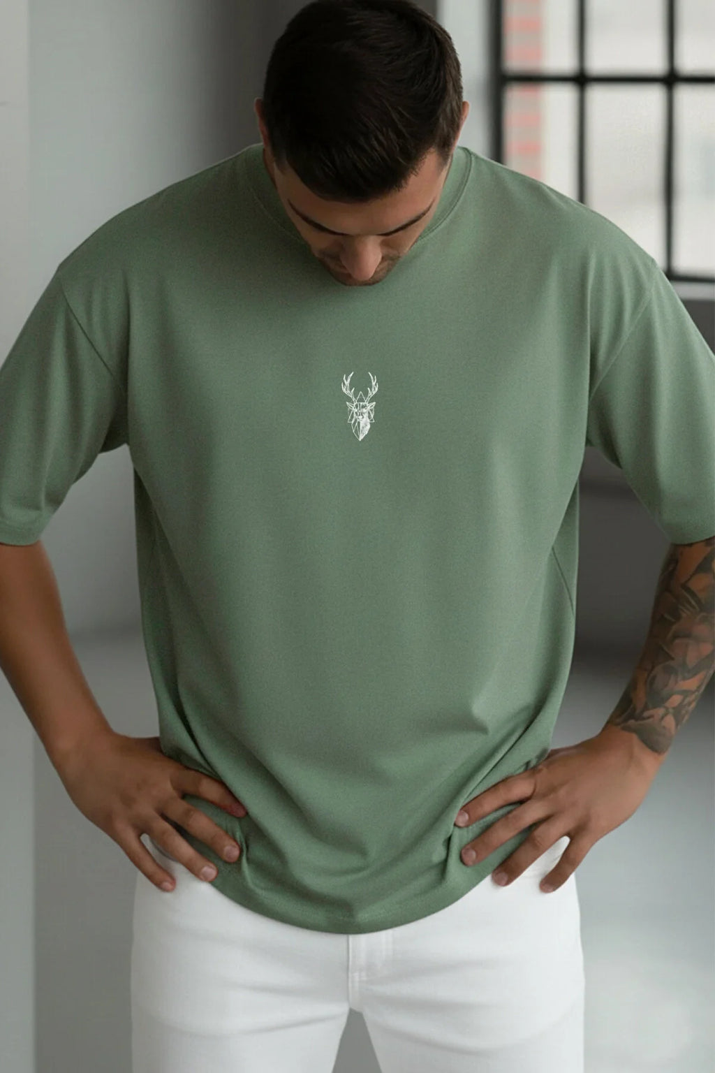 Erkek Açık Yeşil Geyik Baskılı Oversize Fit Bol Geniş Kalıp Salaş Kesim T-shirt
